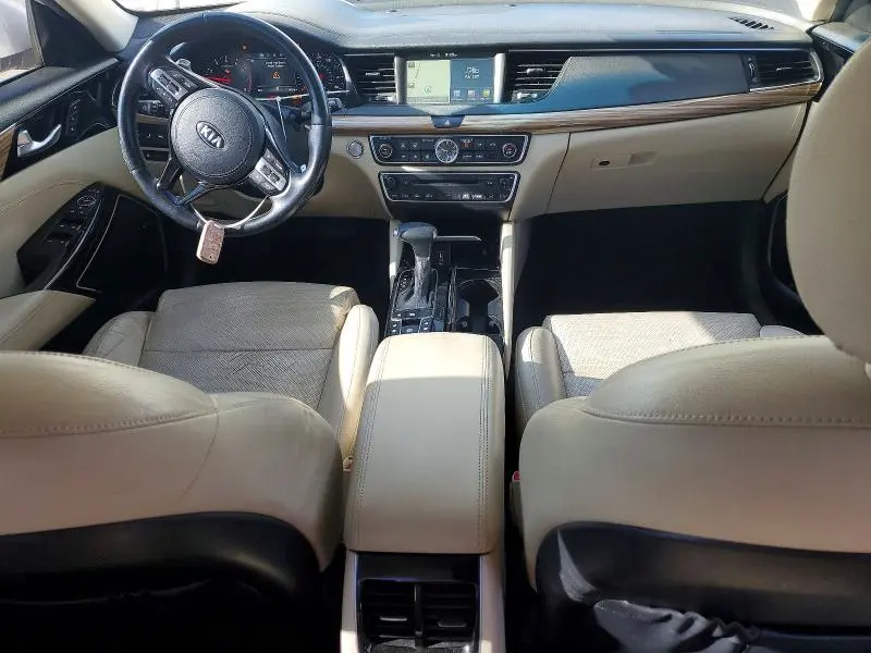 2017 KIA CADENZA TECHNOLOGY  