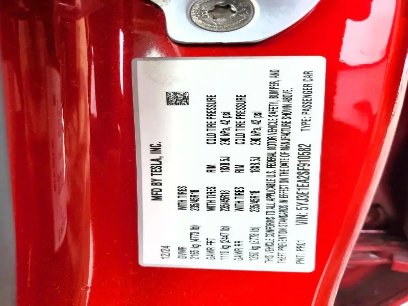 2025 TESLA MODEL 3   