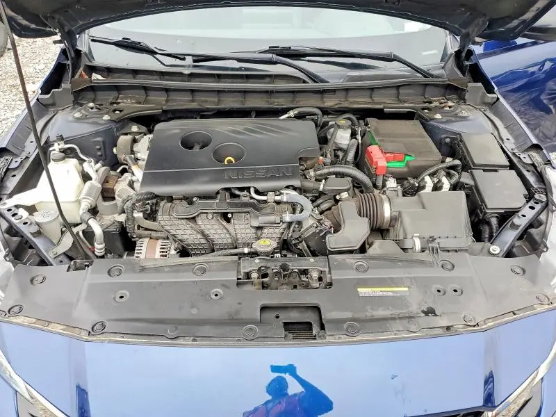 2019 NISSAN ALTIMA SR  