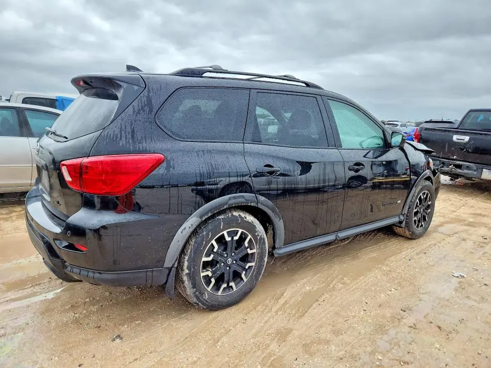 2020 NISSAN PATHFINDER SL  