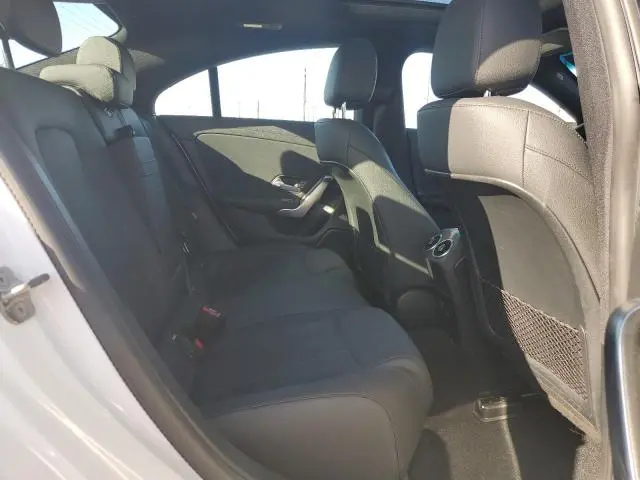 2025 MERCEDES-BENZ CLA 250  