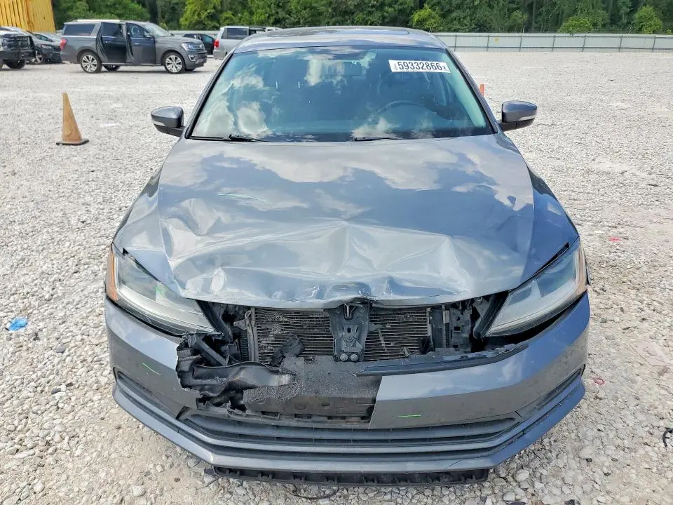 2017 VOLKSWAGEN JETTA SE  