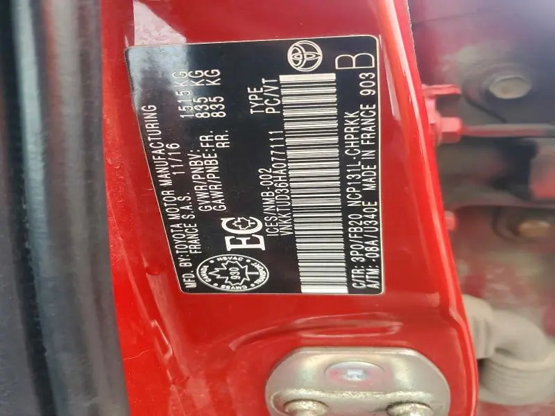 2017 TOYOTA YARIS 5-DOOR L  