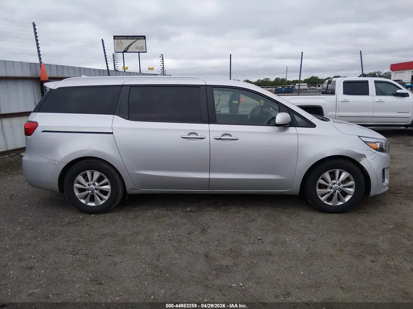 2018 KIA SEDONA LX
