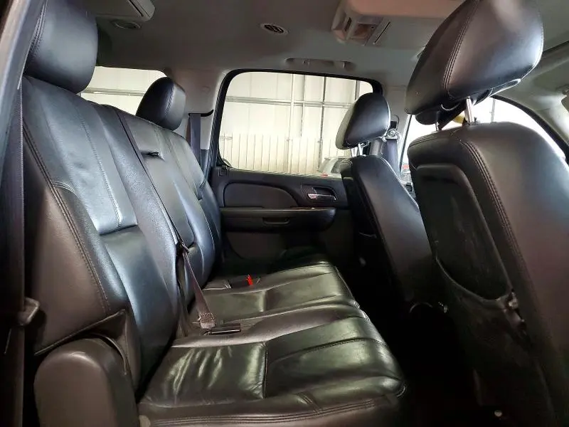 2012 CHEVROLET SUBURBAN K1500 LT  