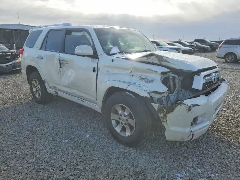 2013 TOYOTA 4RUNNER SR5  