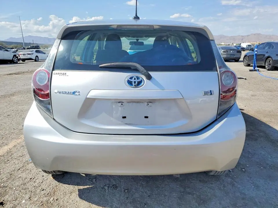2014 TOYOTA PRIUS C THREE  