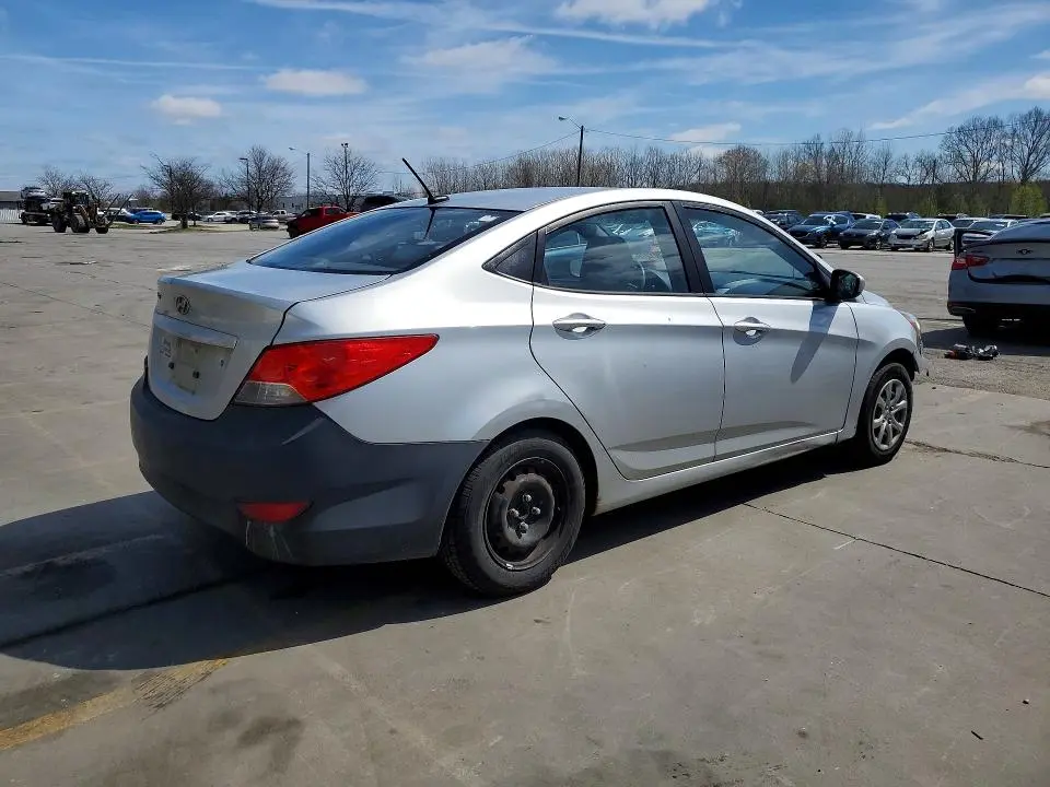 2013 HYUNDAI ACCENT GLS  