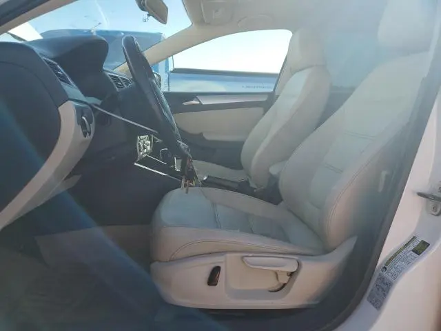 2014 VOLKSWAGEN JETTA SE  