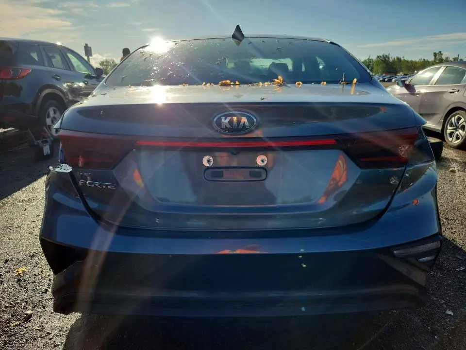 2021 KIA FORTE FE  