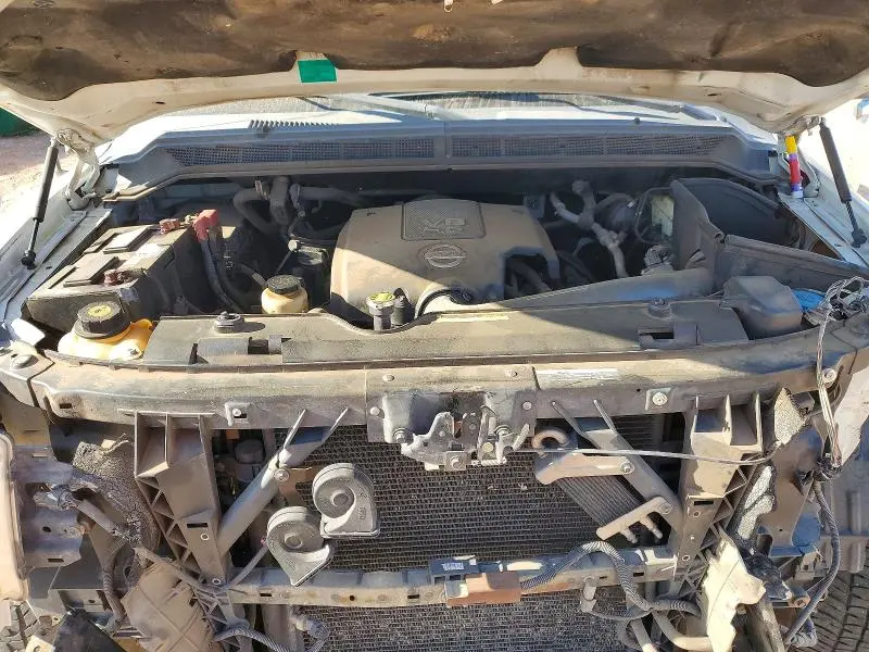 2011 NISSAN TITAN SV  