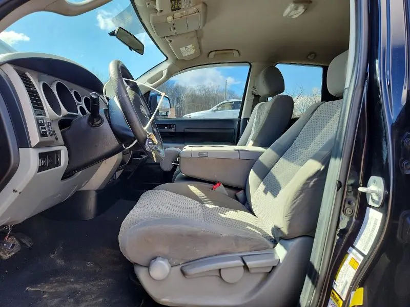 2013 TOYOTA TUNDRA GRADE  