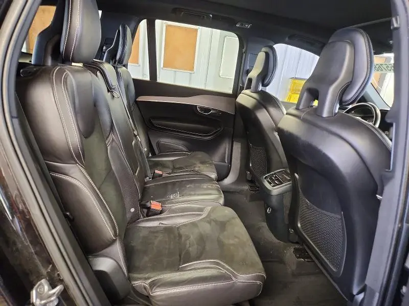 2016 VOLVO XC90 T6  