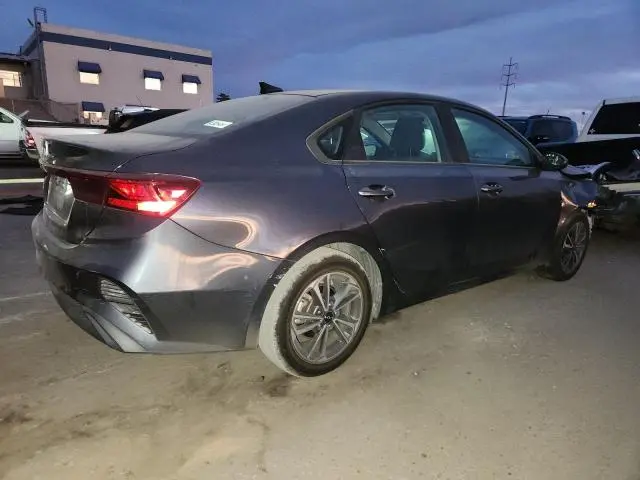 2023 KIA FORTE LX  