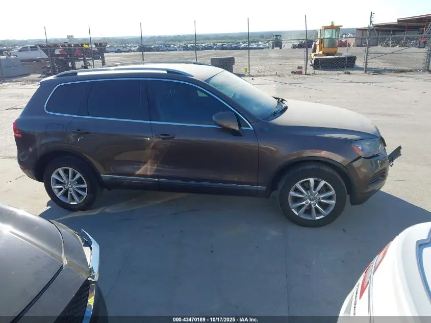 2013 VOLKSWAGEN TOUAREG VR6 SPORT