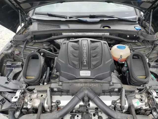 2018 PORSCHE MACAN S  