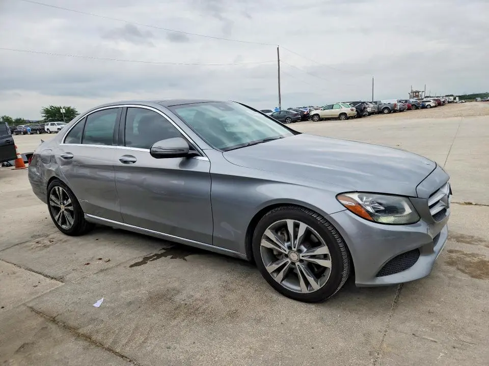 2016 MERCEDES-BENZ C 300  
