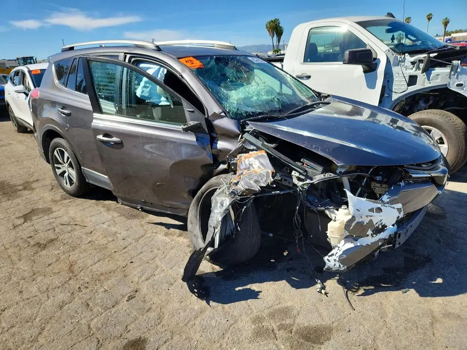 2017 TOYOTA RAV4 XLE  