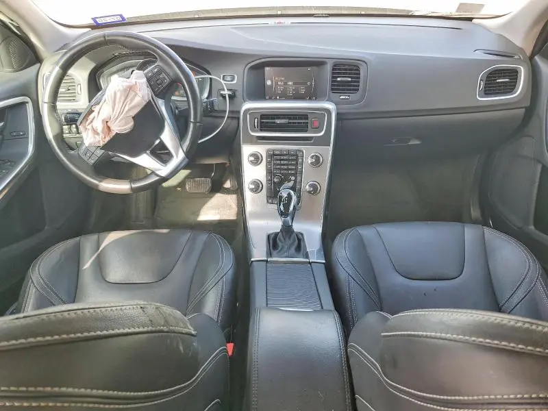 2018 VOLVO S60 DYNAMIC  