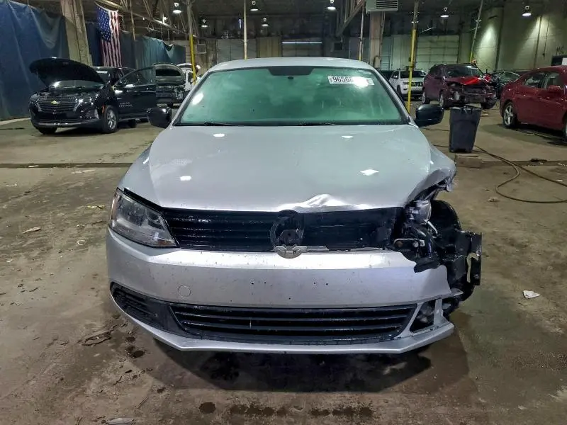 2013 VOLKSWAGEN JETTA BASE  