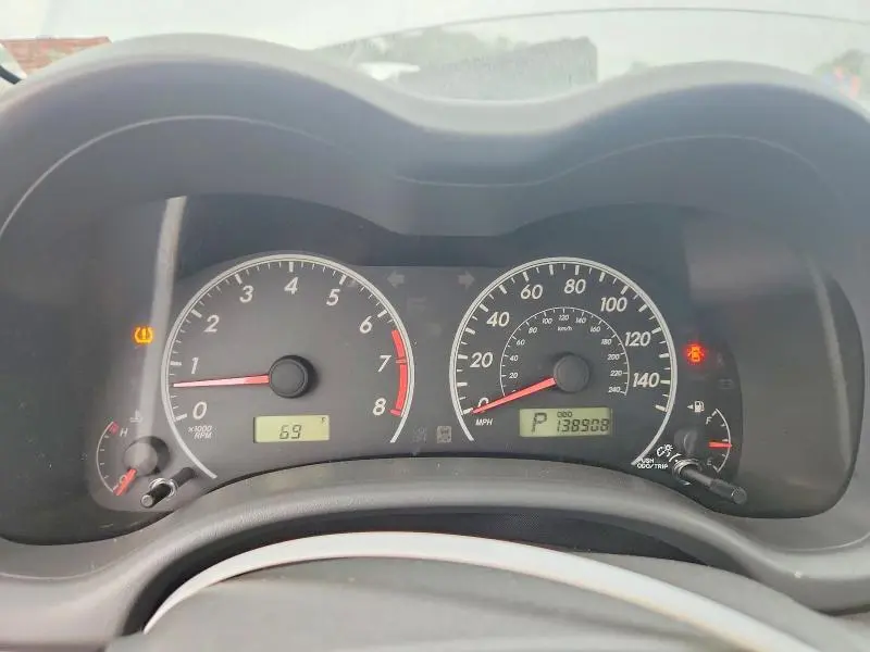 2010 TOYOTA COROLLA LE  