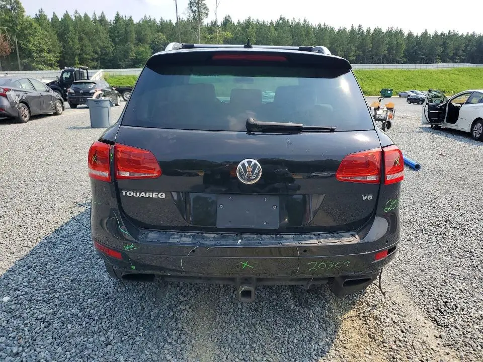 2012 VOLKSWAGEN TOUAREG V6  