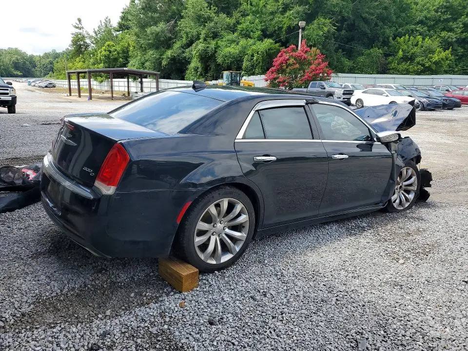 2017 CHRYSLER 300C   