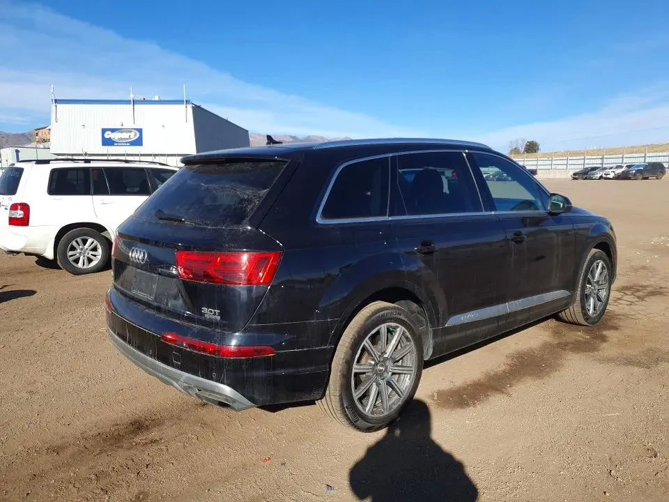 2017 AUDI Q7 PRESTIGE  