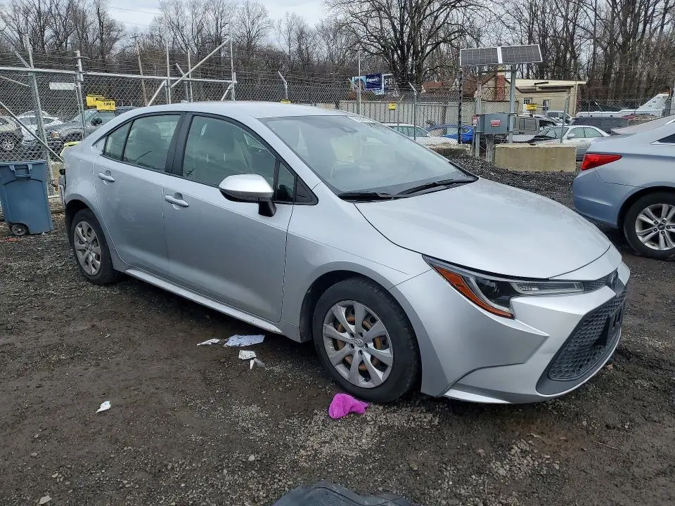 2021 TOYOTA COROLLA LE  