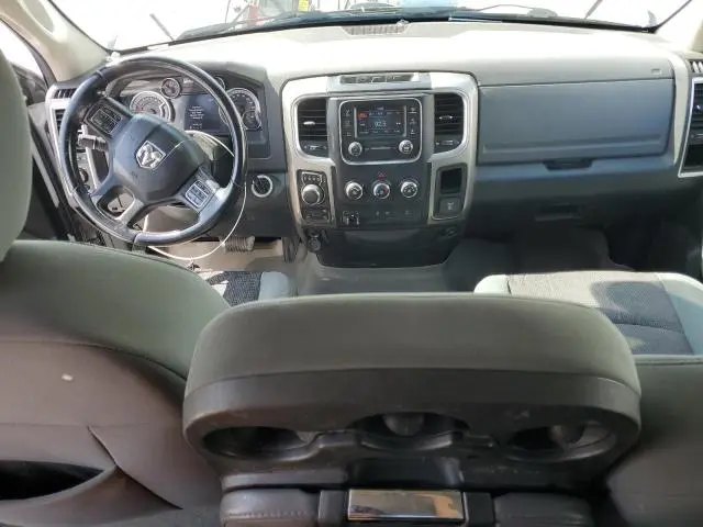 2013 RAM 1500 SLT  