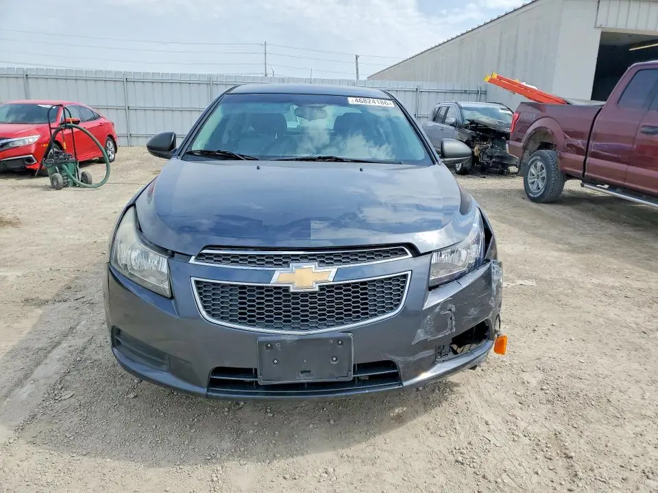 2013 CHEVROLET CRUZE LS  