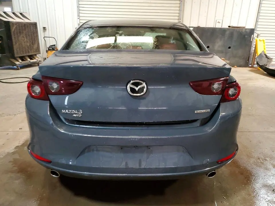 2024 MAZDA 3 PREFERRED  