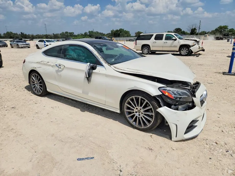 2020 MERCEDES-BENZ C 300  