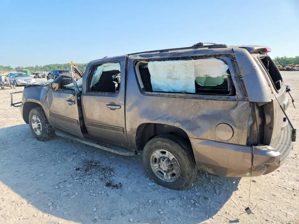 2013 CHEVROLET SUBURBAN K2500 LS  