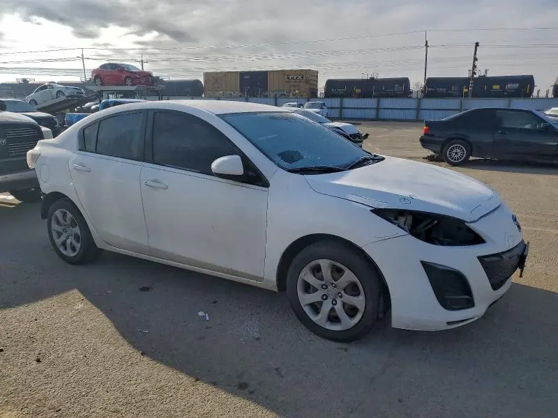 2011 MAZDA 3 I  