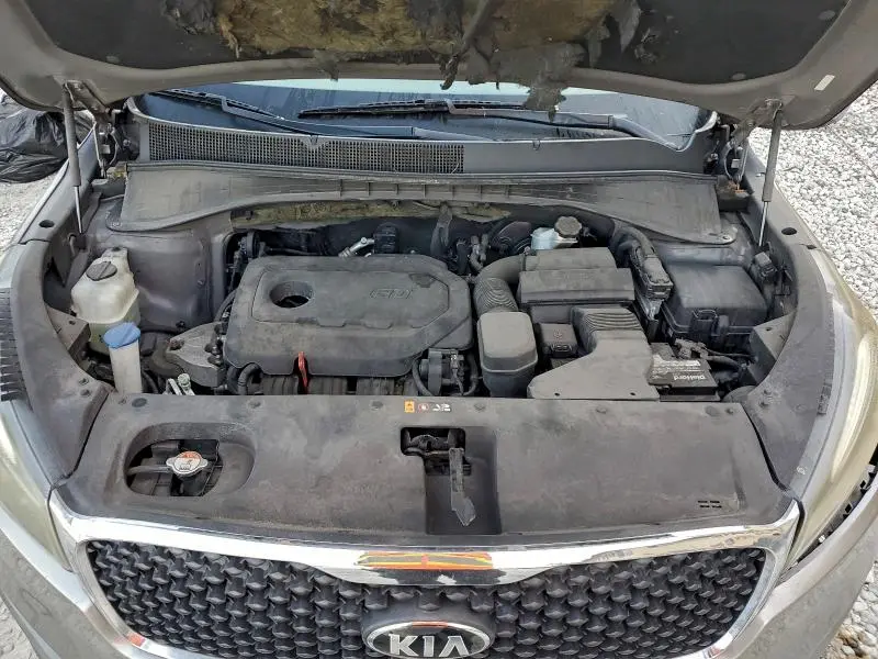 2016 KIA SORENTO LX  