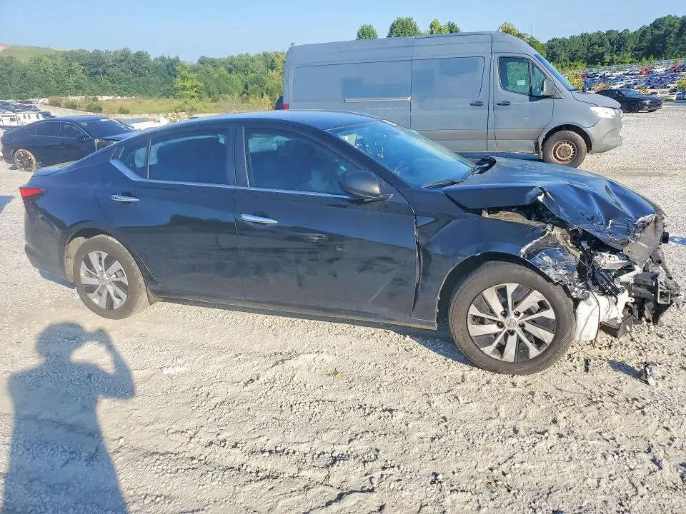 2025 NISSAN ALTIMA S  