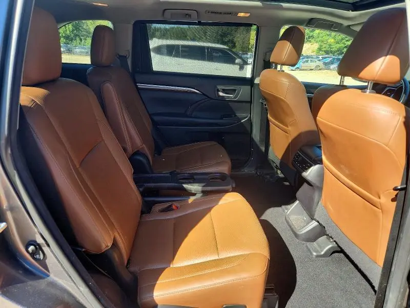 2018 TOYOTA HIGHLANDER LIMITED PLATINUM  