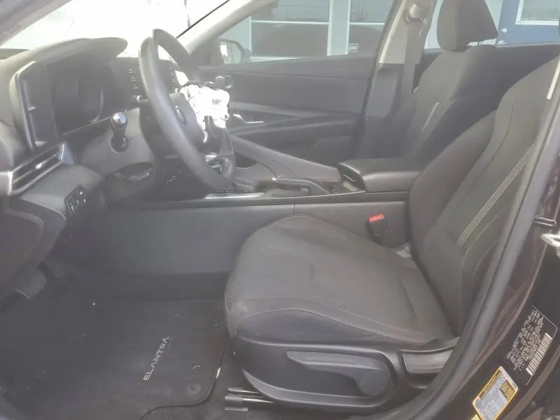 2021 HYUNDAI ELANTRA SE  