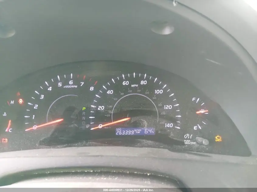 2011 TOYOTA CAMRY LE