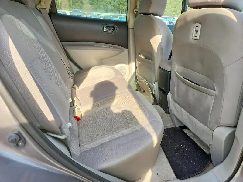 2011 NISSAN ROGUE S  