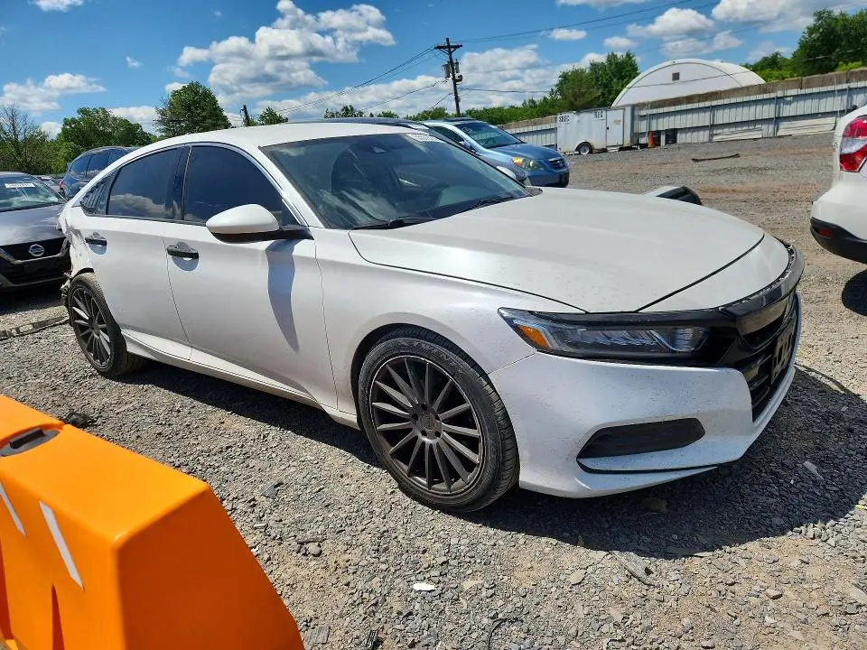 2018 HONDA ACCORD LX  