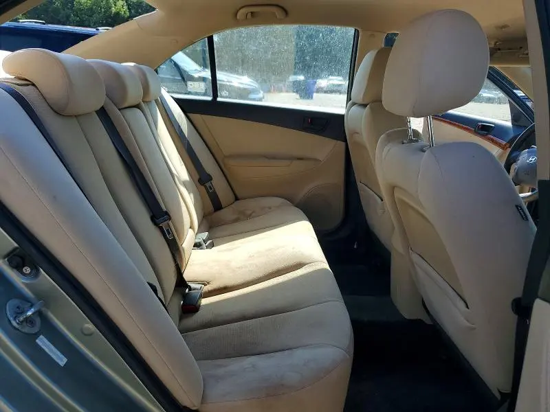 2010 HYUNDAI SONATA GLS  