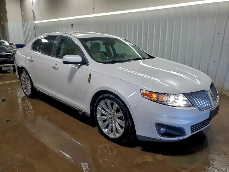 2010 LINCOLN MKS   
