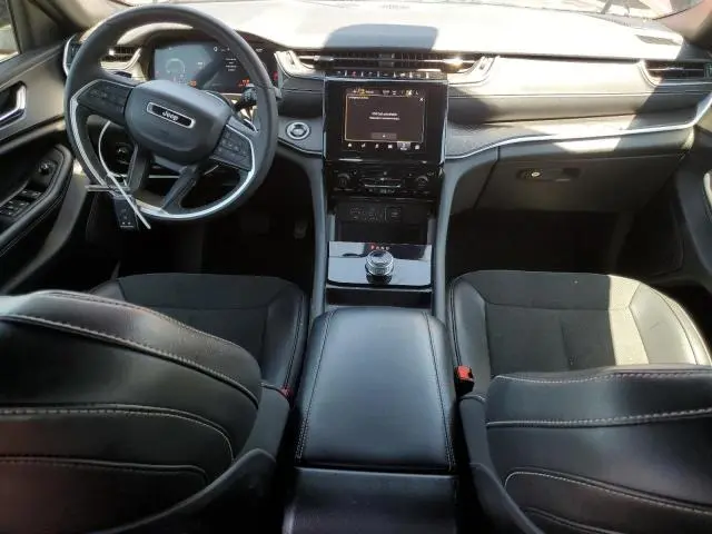 2024 JEEP GRAND CHEROKEE LAREDO  