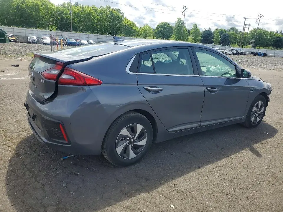 2017 HYUNDAI IONIQ SEL  