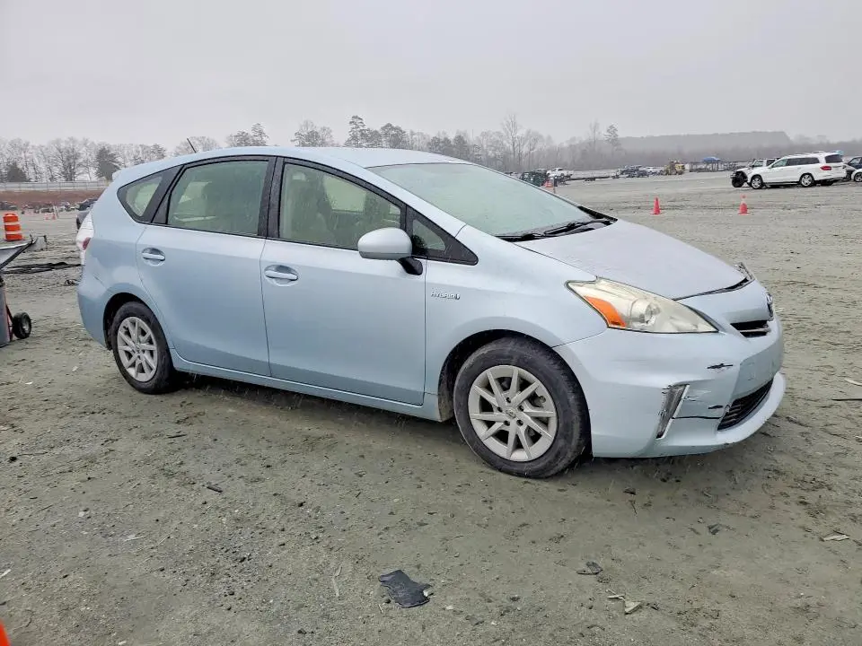 2013 TOYOTA PRIUS V   