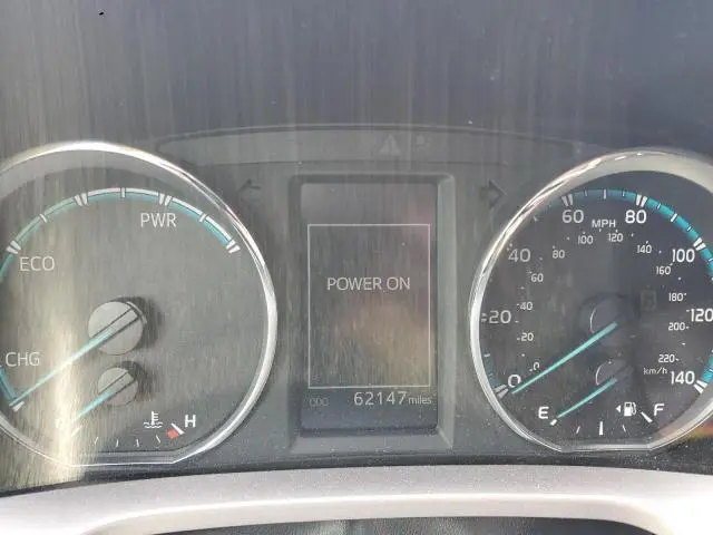 2017 TOYOTA RAV4 HV LE