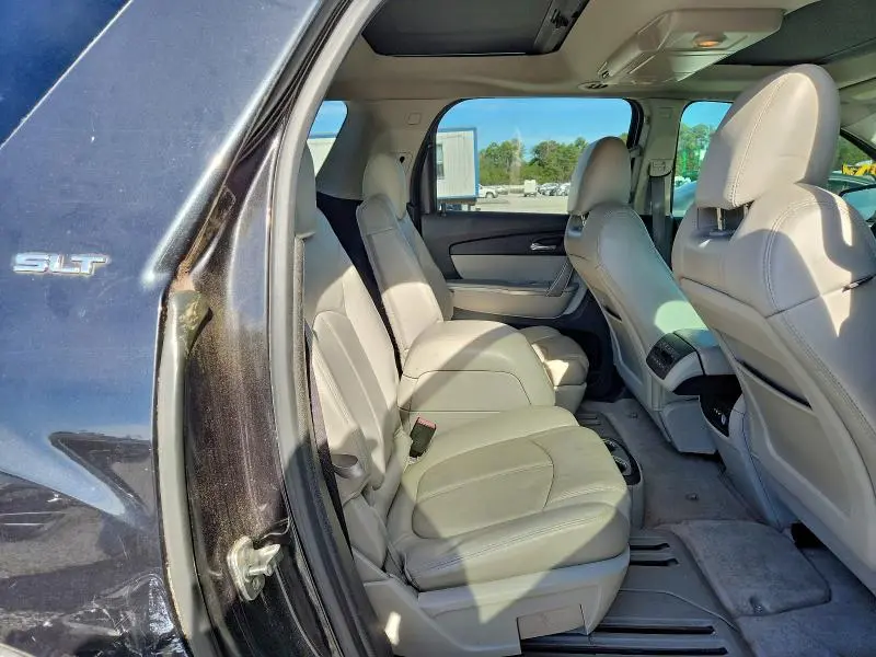 2010 GMC ACADIA SLT-2  