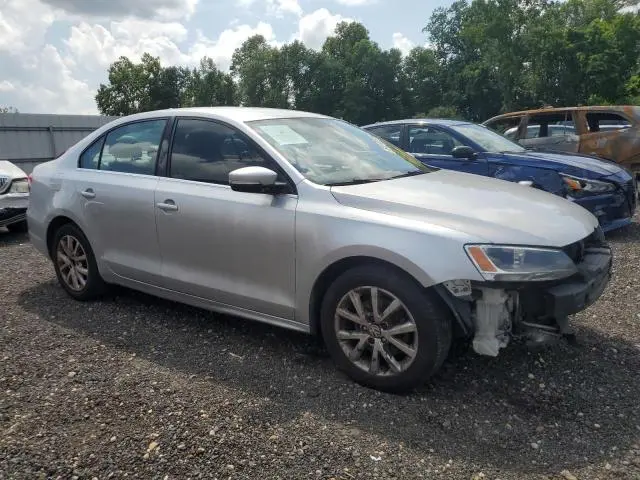 2013 VOLKSWAGEN JETTA SE  
